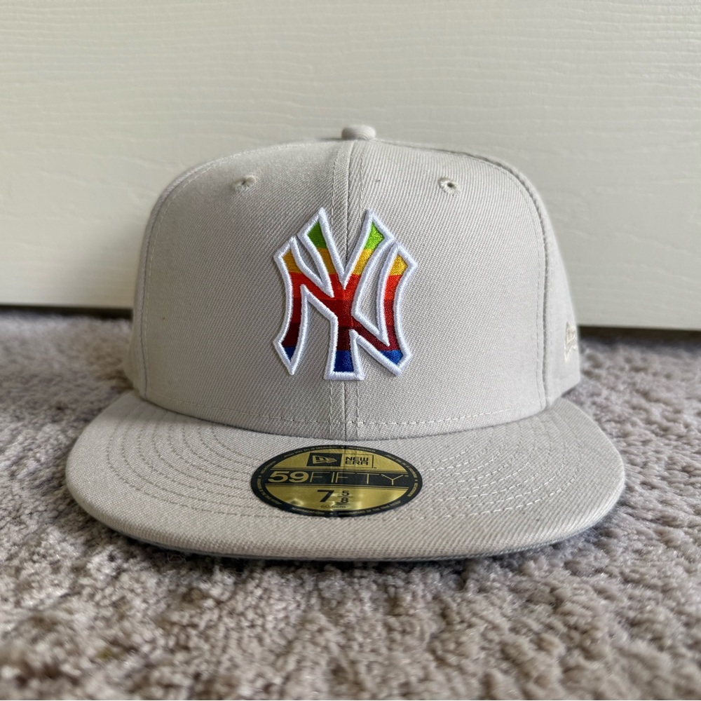 New York Yankees New Era 59fifty Hat Club Exclusive Apple Computers